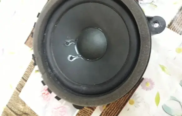 Volvo V50 Rear door speaker 306657445