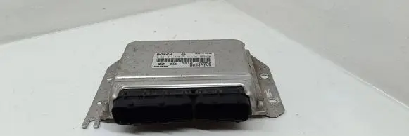 Hyundai Santa Fe Engine control unit/module 0281011889 3910127952 86S4MIVA