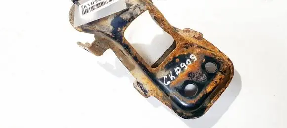 Subaru Legacy Bracket in trunk/boot 