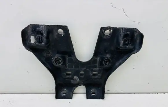 Volkswagen PASSAT B8 Radiator support slam panel bracket 3G0805567A