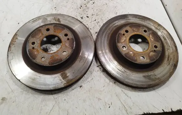 Mitsubishi Grandis Front brake disc