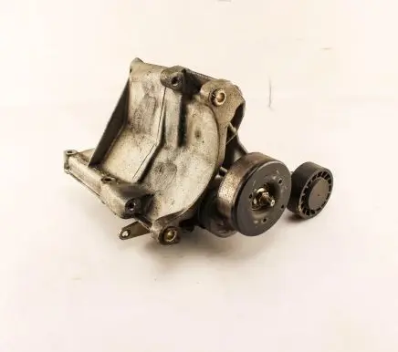 Engine mounting bracket