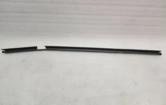 Mercedes-Benz S W222 Rubber seal front coupe door window A2227350565