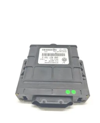 Volkswagen Touareg I Gearbox control unit/module 09D927750E YPAJ000854