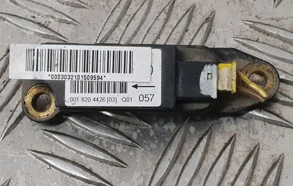 Mercedes-Benz C W203 Airbag deployment crash/impact sensor 0018204426