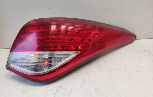 Hyundai i40 Rear/tail lights 924023Z3