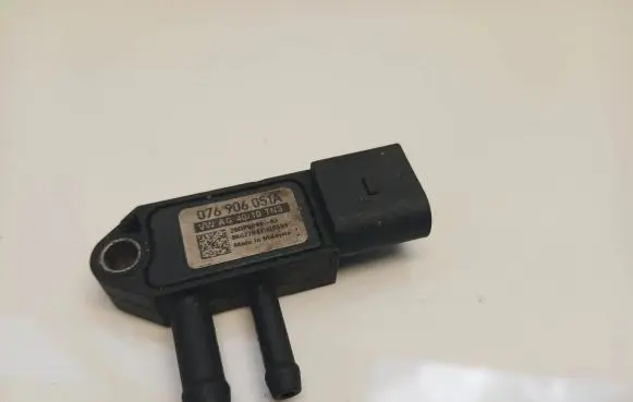 Audi A4 S4 B7 8E 8H Exhaust gas pressure sensor 076906051A 96477941
