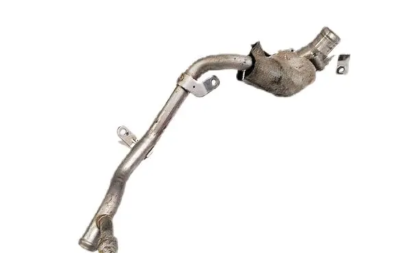 Engine coolant pipe/hose