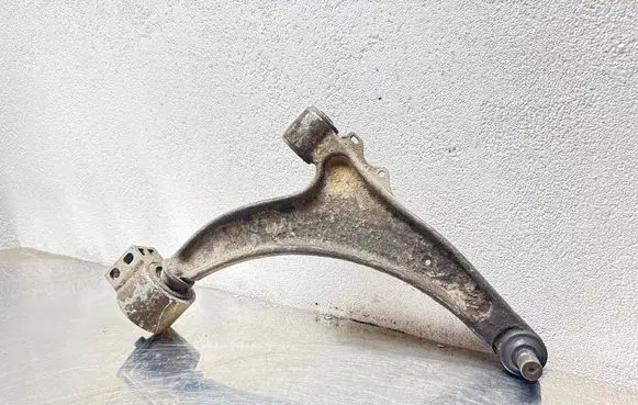 Opel Insignia A Front lower control arm/wishbone 0131221