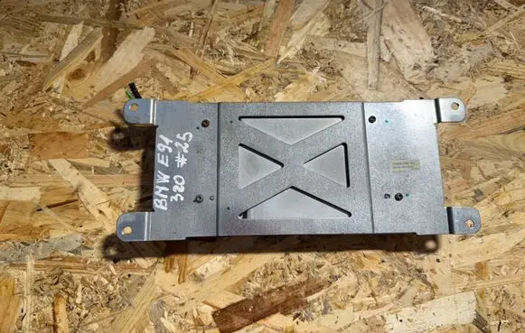 BMW 3 E90 E91 Bluetooth control unit module 9116725
