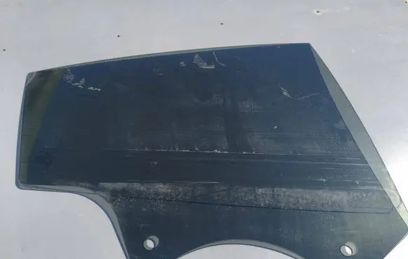 Tesla Model Y Rear door window glass 166651000A