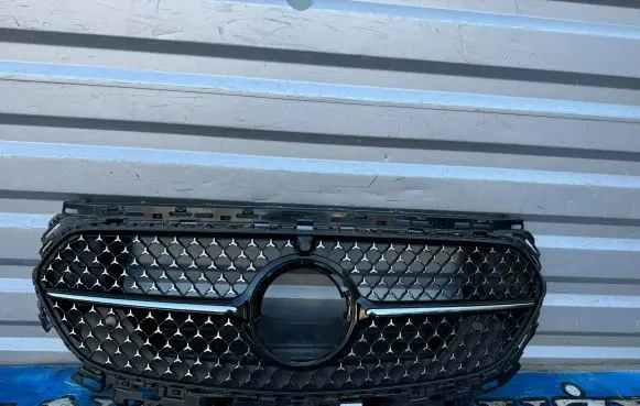 Mercedes-Benz E W214 Front grill A2148858801