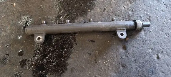Land Rover Range Rover L322 Fuel main line pipe 6H4Q90280BB