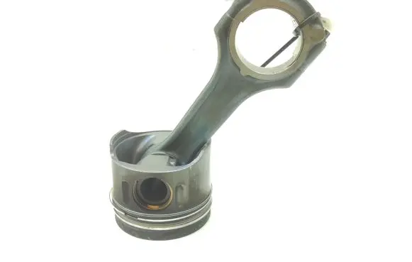 Mercedes-Benz Sprinter W906 Piston with connecting rod 