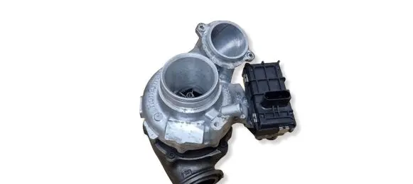 BMW 7 G11 G12 Turbo 8584218