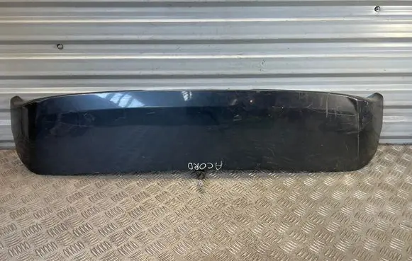 Tailgate/trunk spoiler