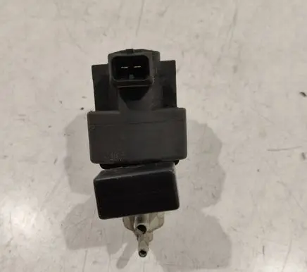 Vacuum valve