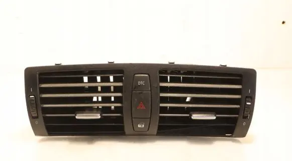 BMW 1 E81 E87 Dashboard air vent grill cover trim 7059189-12