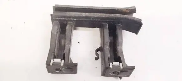 Peugeot Partner Front door glass trim molding UDED