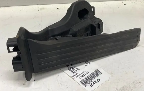 Volkswagen PASSAT B6 Accelerator throttle pedal 1K1721503L 6PV00860000