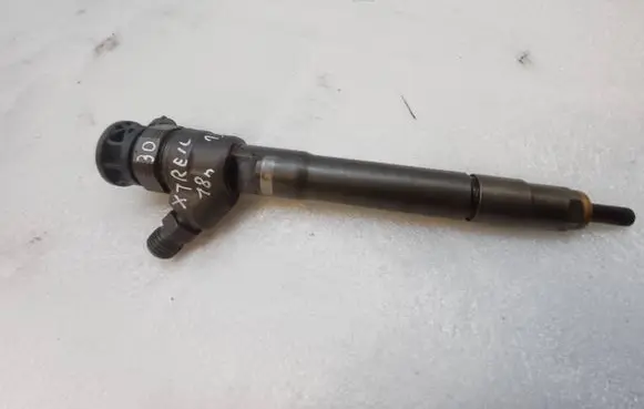 Nissan X-Trail T32 Fuel injector 65331
