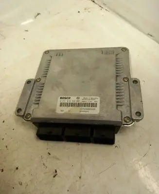 Mitsubishi Space Star Engine control unit/module 8200058052 0281010438 8200066001