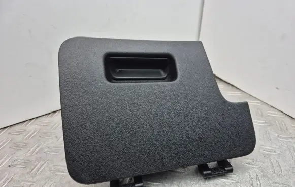 Volkswagen Touran III Glove box 5TB857919A