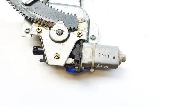 Hyundai Matrix Front door window regulator motor 9882017100