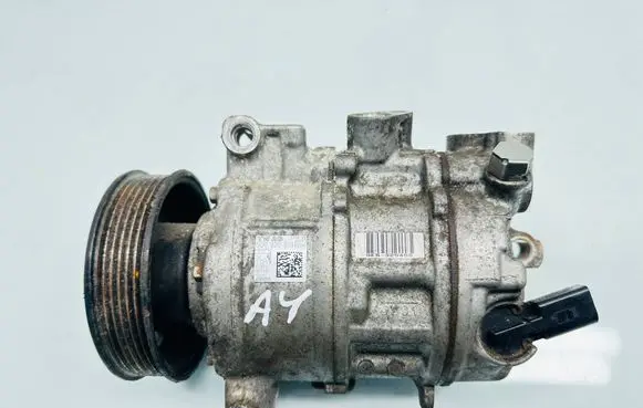 Volkswagen PASSAT B8 Air conditioning (A/C) compressor (pump) 5q0820803