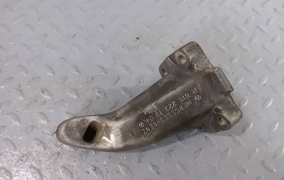 Mercedes-Benz 200 300 W123 Engine mounting bracket R6152231304