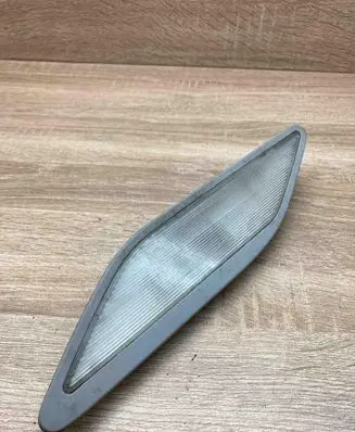 BMW 5 E39 Rear seat light 8363607