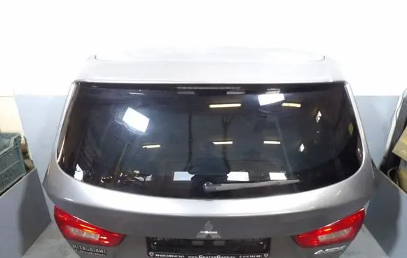 Tailgate/trunk/boot lid