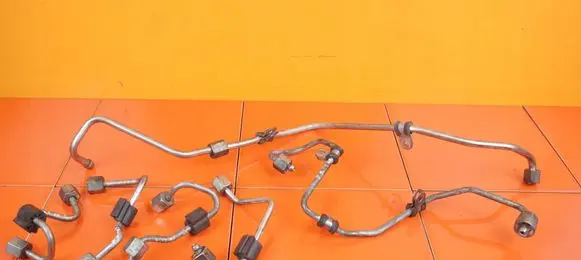Volkswagen Scirocco Fuel injector supply line/pipe CBD