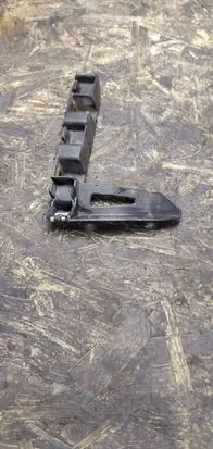 Audi TT TTS Mk2 Front bumper mounting bracket 8J0807184B