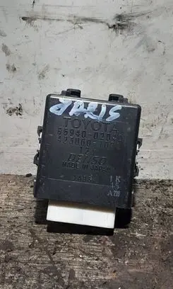 Toyota Yaris Window wiper relay 8594002040