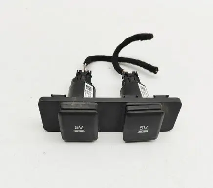 Land Rover Range Rover L405 USB socket connector JPLA19010CA
