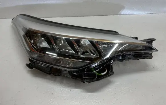 Toyota C-HR I Headlight/headlamp 81110F4180 195295553
