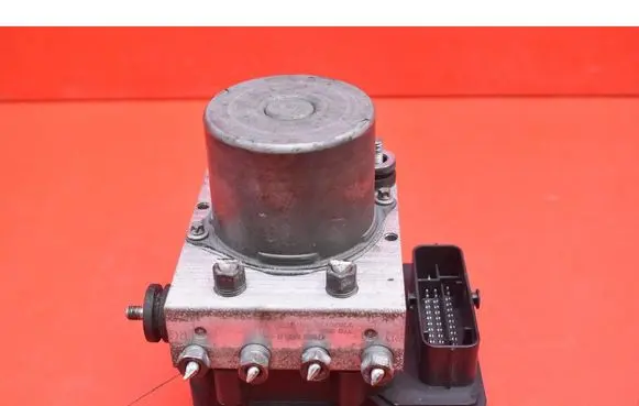 Renault Zoe ABS Pump 476608195R