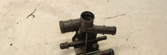 Audi A3 S3 8P Engine coolant pipe/hose 06F121133H