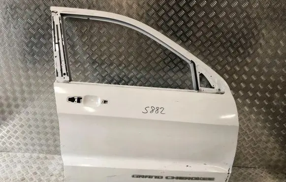 Jeep Grand Cherokee Front door