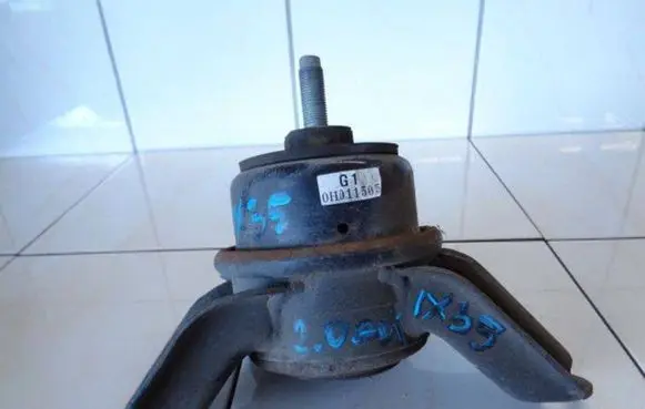 Hyundai ix35 Engine mount vacuum valve 