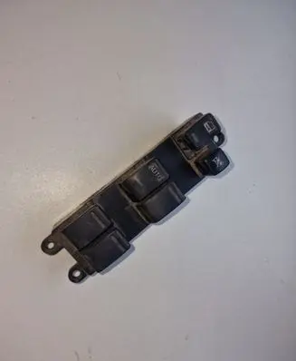 Nissan X-Trail T30 Electric window control switch