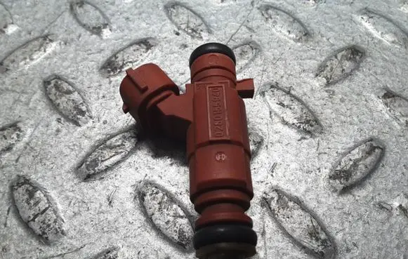 Nissan Primera Fuel injector 0280155940 166009F600