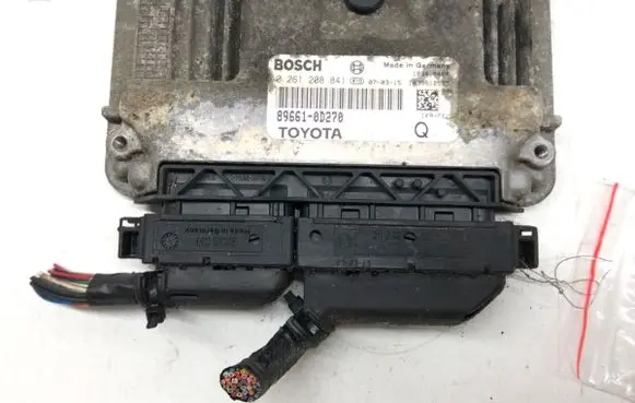 Toyota Yaris Engine control unit/module ECU 89661-0D270