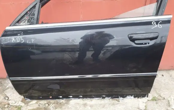 Audi A8 S8 D3 4E Front door