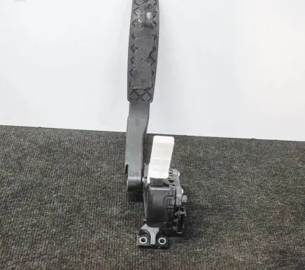 Porsche Cayenne (92A) Accelerator throttle pedal