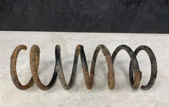 Ford Mondeo MK IV Rear coil spring