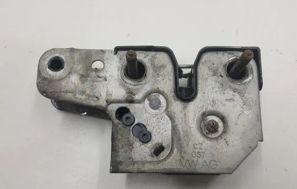 Volkswagen Multivan T5 Engine bonnet/hood lock/catch 7E0823509 132522