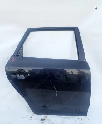 KIA Ceed Rear door