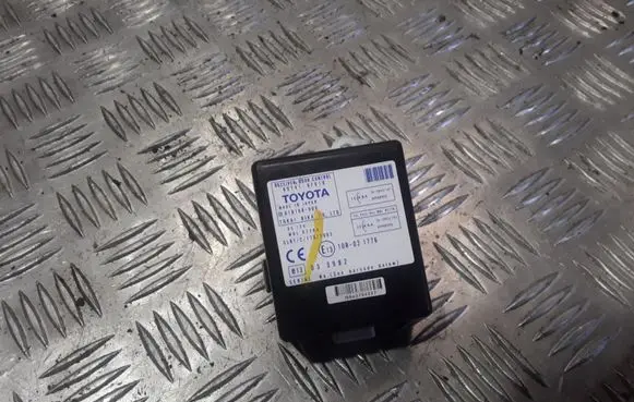 Toyota Corolla Verso AR10 Door control unit/module 897410F010